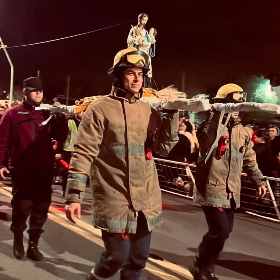 Tradición, fe y compromiso: Los Bomberos Voluntarios acompañaron a San Cayetano en Concordia