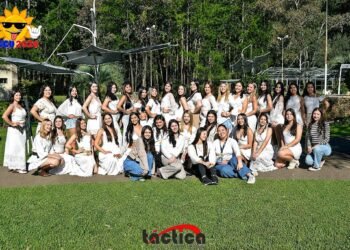 Los Reyes estudiantiles de Concordia compartieron una jornada de convivencia en las Termas del Ayuí