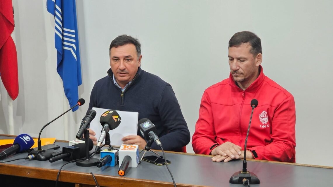 Salto se prepara para una creciente histórica