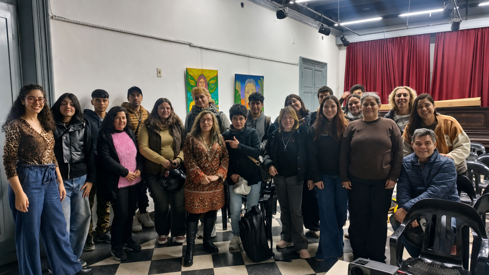 La Escuela de Carnaval de Paraná lleva sus propuestas de formación a Nogoyá