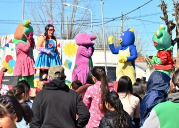 El mes del niño continúa recorriendo Concordia y se prepara para su gran cierre