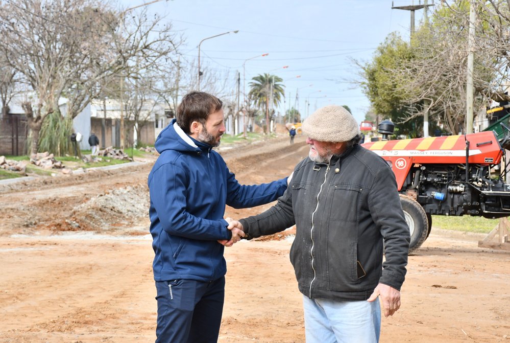Azcué: “vamos a sostener el ritmo de inversión en obras de infraestructura”