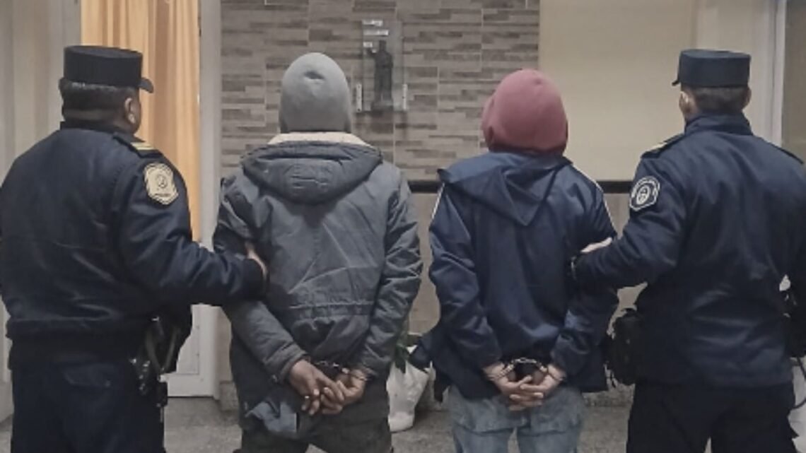 Dos detenidos con cocaína y marihuana tras un operativo preventivo detrás del Hospital Carrillo