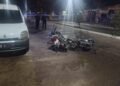 Chocaron de frente dos motos en calle Las Heras: uno de los conductores circulaba en contramano