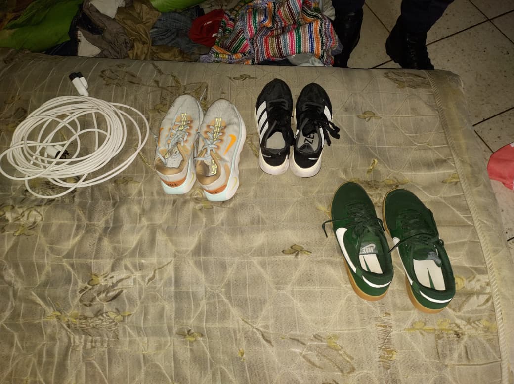 Robó una olla Essen, zapatillas y un celular, quiso cometer otro atraco y terminó detenido en un allanamiento