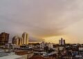 Renuevan alerta naranja por tormentas y vientos para este jueves