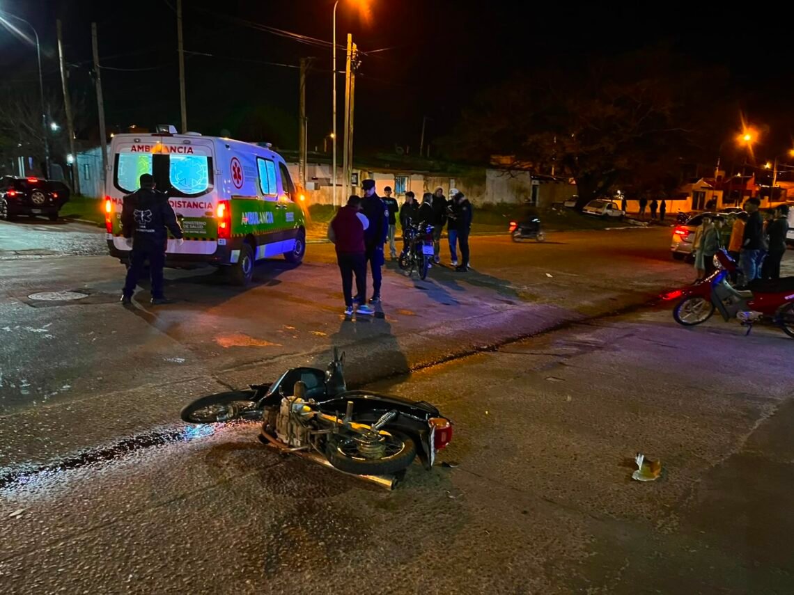 Choque entre dos motos en Moulins y La Pampa dejó a un conductor hospitalizado