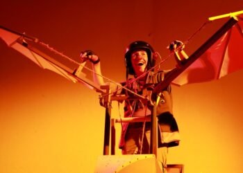La multipremiada obra «Icaria» llega a Concordia para una función única en Pueblo Viejo