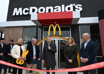 Frigerio inauguró una sucursal de McDonald’s en Paraná que genera más 75 puestos de trabajo