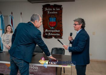 El Intendente Bravo le tomó Juramento a Daniel Benítez como nuevo Secretario de Gobierno y Hacienda