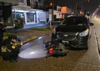 Un motociclista de 23 años falleció en un trágico siniestro vial en Avenida San Lorenzo y Laprida