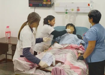 Docentes se forman para acompañar las prácticas profesionalizantes en Enfermería
