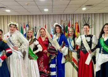 Codesal acompañó la presentación de la agenda de la fiesta provincial del inmigrante