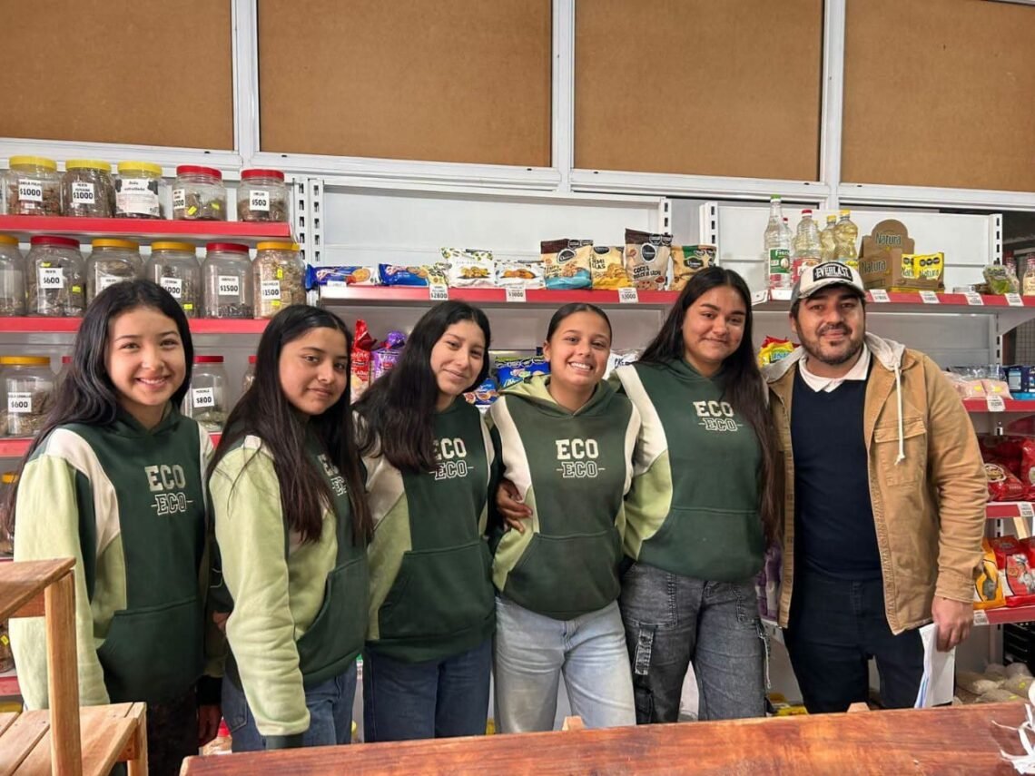 El Instituto San José D-78 y la Escuela Agrotécnica inician sus prácticas profesionalizantes en el Municipio de Feliciano