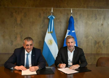 Acuerdo histórico entre YPF y Entre Ríos para mejorar la logística, bajar costos e impulsar nuevas inversiones