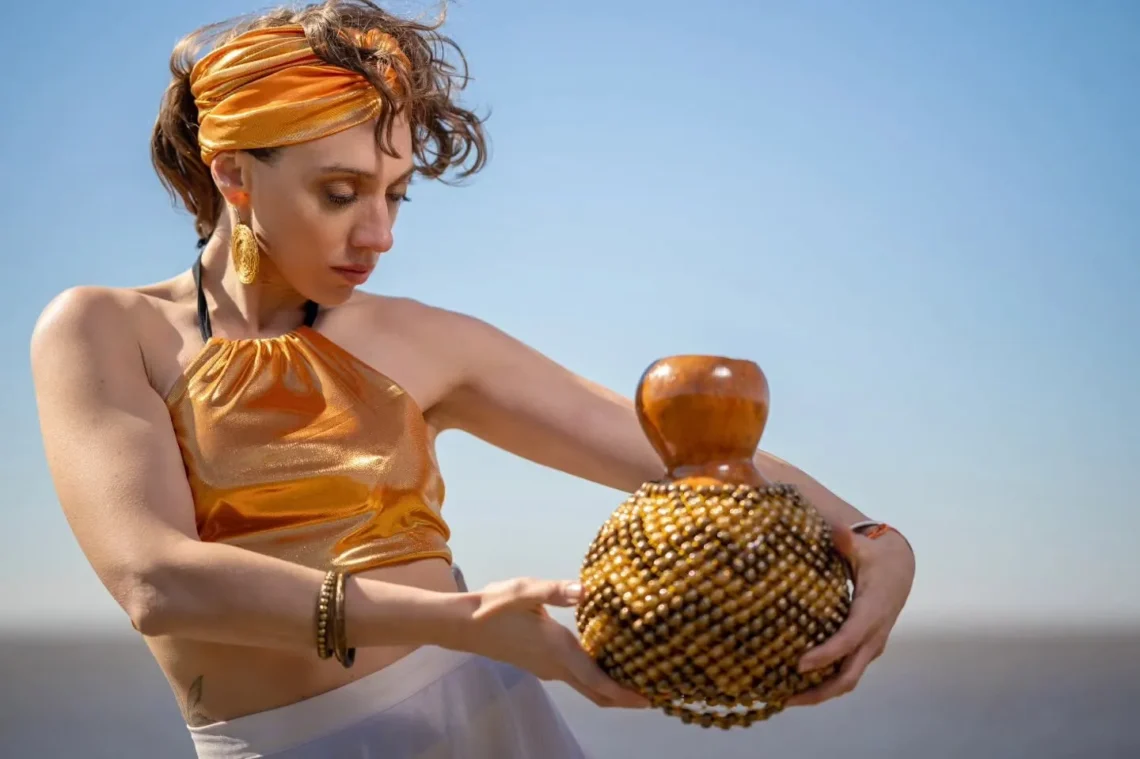 Ludmila Gallardo dictará en Paraná un seminario de danzas afrobahianas