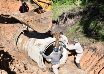 Las obras de desagües pluviales en el Barrio Parque Río Uruguay permitirán encauzar el agua proveniente de 30 manzanas