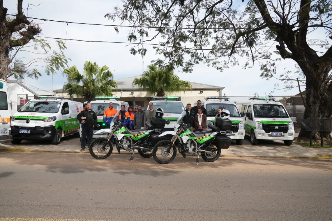 La provincia incorporó seis ambulancias y dos motos para reforzar la atención de emergencias en el noreste provincial