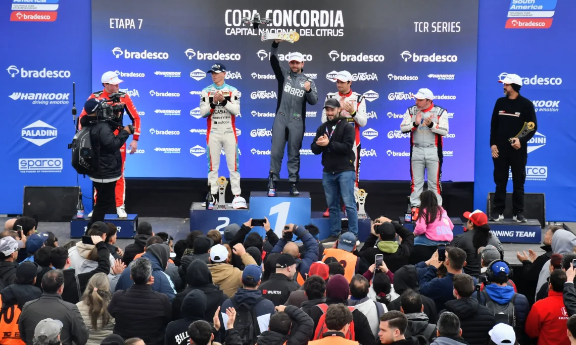 Paso histórico del TCR South America por Concordia: triunfos de Tiago Pernía y Raphael Reis en el Autódromo Ciudad de Concordia