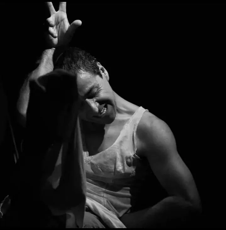 El actor Toño López presentará su obra “Huachos” en Pueblo Viejo