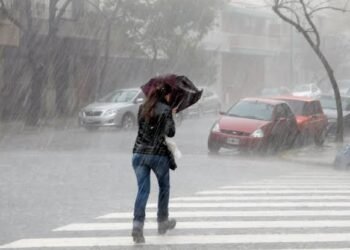 Emiten alerta meteorológica por tormentas y ráfagas de viento para Entre Ríos