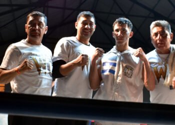 Walter Casco debutó con un triunfo por decisión unánime ante una multitud en el Gimnasio Municipal