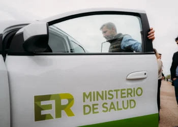 Frigerio entregó ambulancias y vehículos para fortalecer la atención sanitaria en el sur entrerriano