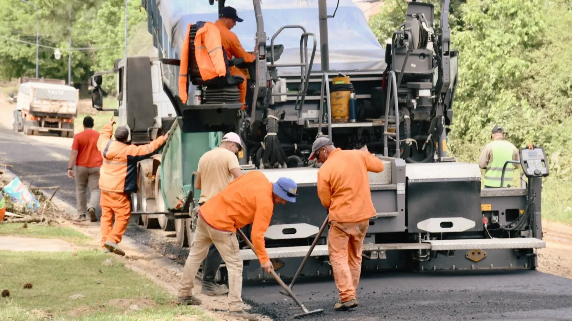 Con la pavimentación de calle 6 de caballería continúan las obras en la zona noreste de Concordia