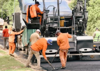 Con la pavimentación de calle 6 de caballería continúan las obras en la zona noreste de Concordia