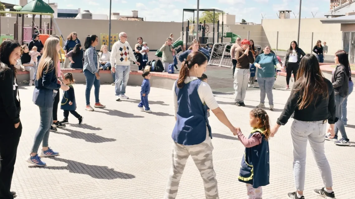 Se realizó la segunda edición del encuentro intergeneracional “Juntos de la mano”
