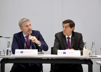 Frigerio destacó en París las oportunidades de Entre Ríos para crecer y exportar al mundo