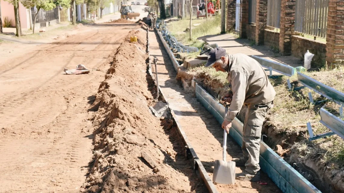 Azcué anunció la cuarta etapa del plan de infraestructura y desarrollo que contempla la pavimentación de avenida pampa soler y calle de los viñedos