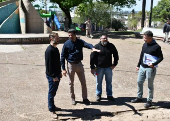 Avanzan los trabajos de puesta en valor de la plaza Zorraquin