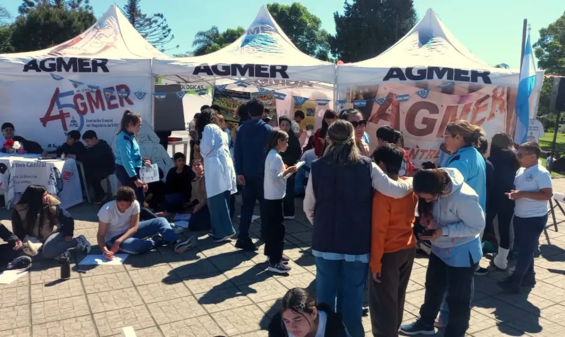 La Escuela Itinerante Entrerriana llegó a Feliciano en defensa de la educación pública
