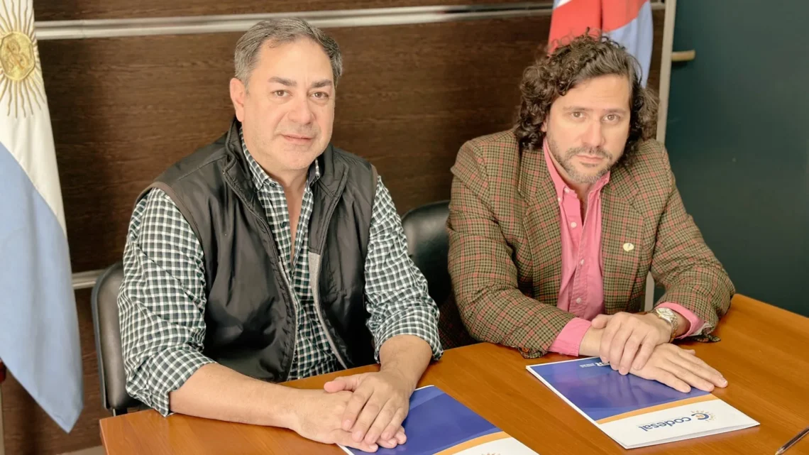 CODESAL firmó un convenio de colaboración con la Asociación Hotelera y Gastronómica de Concordia