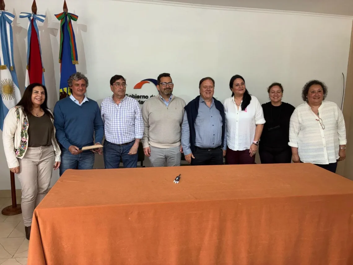 El Intendente Bravo participó de la Firma de Convenio de Programa Integral de Seguridad Alimentaria