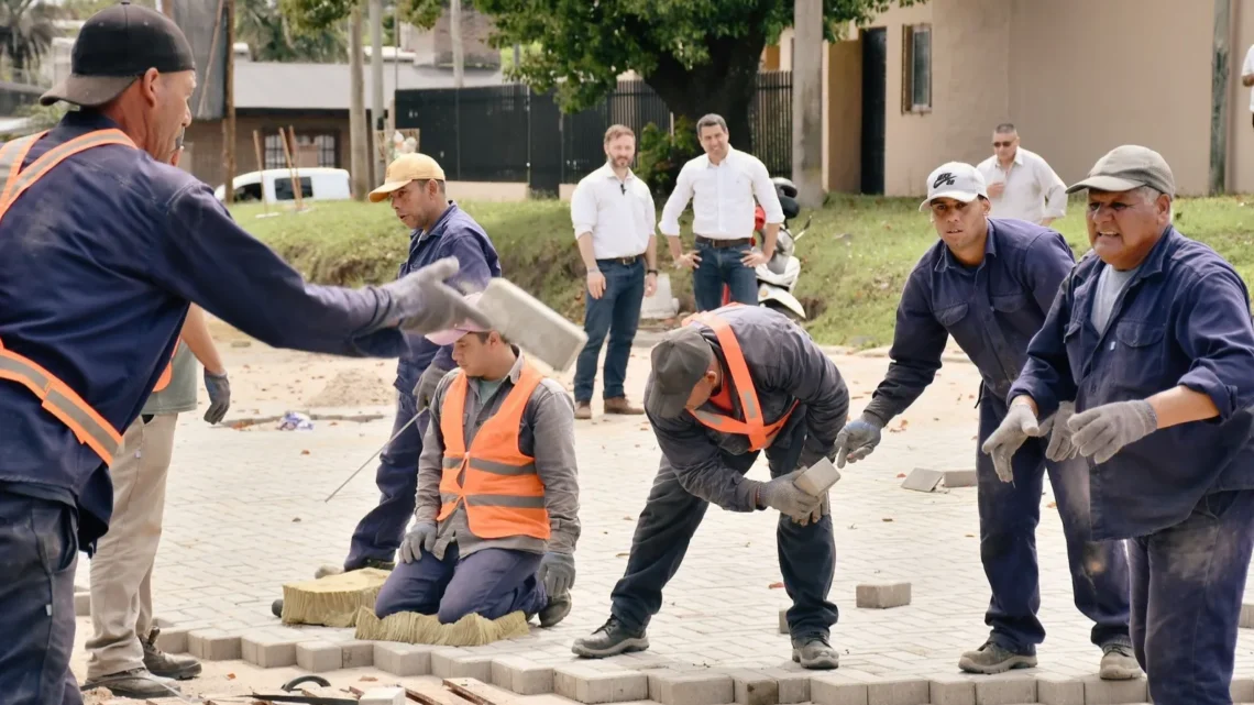 Mejoras viales: avanza el pavimento articulado en calle misiones