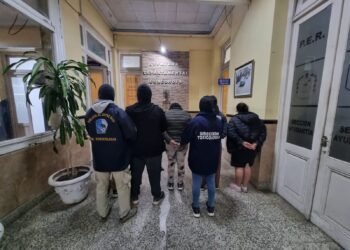 Nuevo golpe al narcomenudeo en Concordia: secuestraron 500 dosis de cocaína y hay cinco detenidos tras allanamientos en el barrio los pájaros